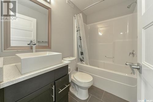 3961 Sandhill Crescent, Regina, SK - Indoor Photo Showing Bathroom