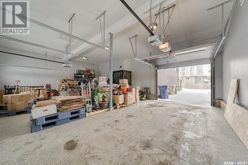 3961 Sandhill Crescent, Regina, SK - Indoor Photo Showing Garage