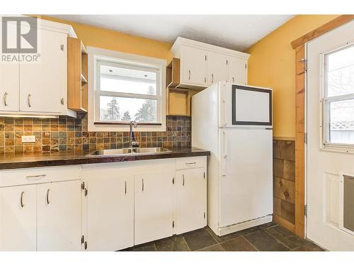 3481 Webber Road, West Kelowna, BC - Indoor Photo Showing Kitchen With Double Sink