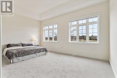 33 Morley Cres, Whitby, ON - Indoor Photo Showing Bedroom