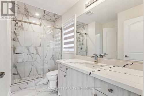 33 Morley Cres, Whitby, ON - Indoor Photo Showing Bathroom