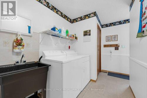 12599 Highway 41, Addington Highlands, ON - Indoor Photo Showing Laundry Room