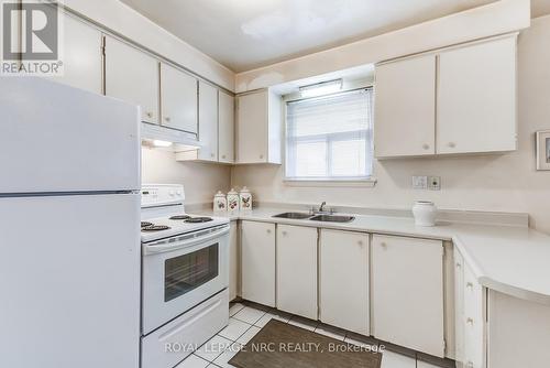49 Graystone Gdns, Toronto, ON - Indoor Photo Showing Kitchen With Double Sink