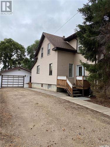 214 7Th Avenue W, Rosetown, SK - Outdoor With Exterior
