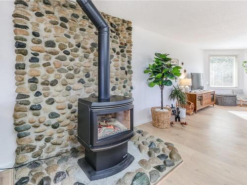 151 Cooper Pl, Parksville, BC - Indoor With Fireplace