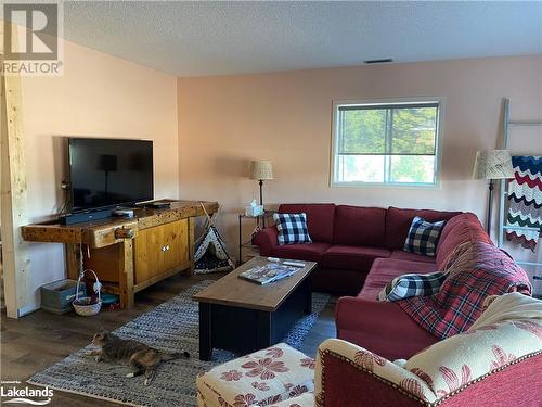 26 William Street, Parry Sound, ON - Indoor Photo Showing Living Room