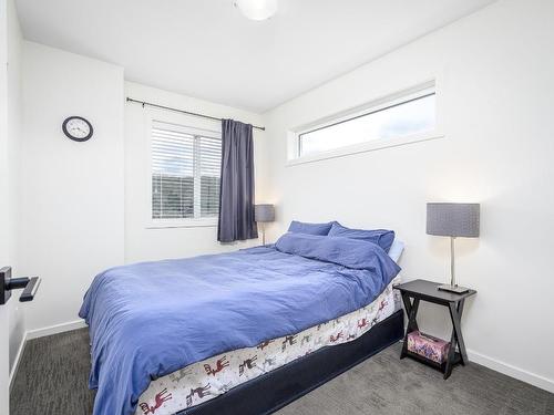4-5400 Willow Drive, Vernon, BC - Indoor Photo Showing Bedroom