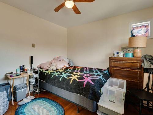 1083 Killarney Street, Penticton, BC - Indoor Photo Showing Bedroom