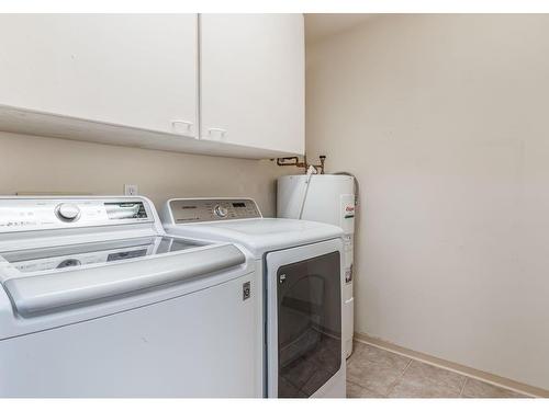 43-120 Finholm St, Parksville, BC - Indoor Photo Showing Laundry Room