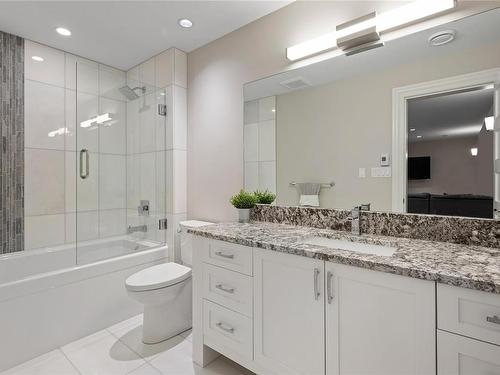 776 Hirst Ave, Parksville, BC - Indoor Photo Showing Bathroom