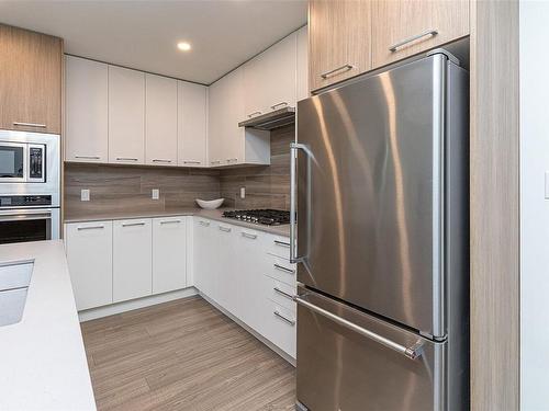 509-960 Reunion Ave, Langford, BC - Indoor Photo Showing Kitchen With Stainless Steel Kitchen