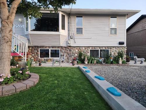 2535 Glenview Ave, Kamloops, BC - Outdoor