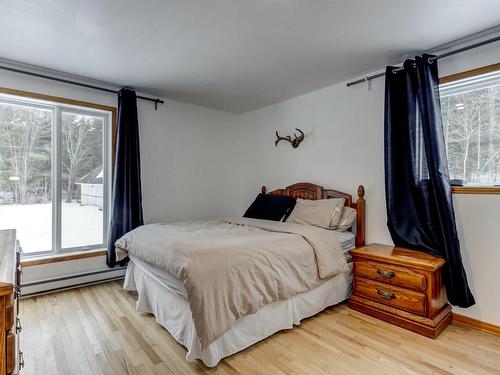 Master bedroom - 34 Ch. Walker, Grenville-Sur-La-Rouge, QC - Indoor Photo Showing Bedroom