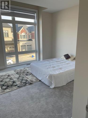 99 Hallaran Rd, Oakville, ON - Indoor Photo Showing Bedroom