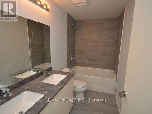 #Th103 -3237 Bayview Ave, Toronto, ON - Indoor Photo Showing Bathroom