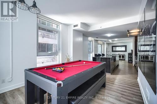 #325 -30 Nelson St, Toronto, ON - Indoor Photo Showing Other Room