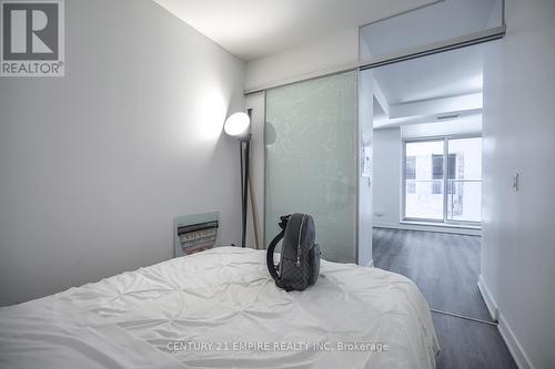 #325 -30 Nelson St, Toronto, ON - Indoor Photo Showing Bedroom