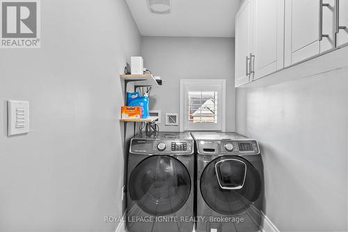 22 Travers Gate, Springwater, ON - Indoor Photo Showing Laundry Room