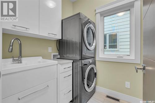 559 Atton Lane, Saskatoon, SK - Indoor Photo Showing Laundry Room