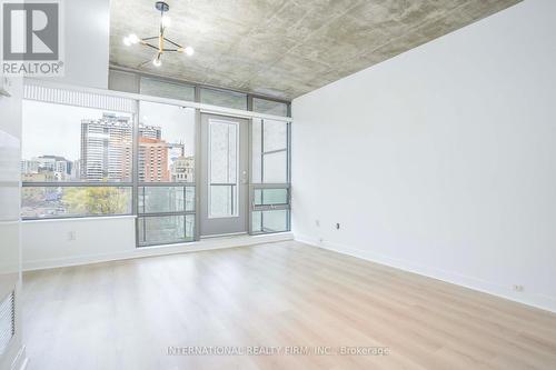 #706 -285 Mutual St, Toronto, ON - Indoor Photo Showing Other Room