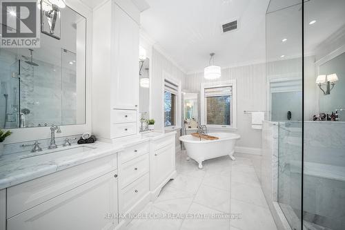 11 Hawman Avenue, King, ON - Indoor Photo Showing Bathroom