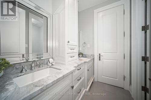 11 Hawman Ave, King, ON - Indoor Photo Showing Bathroom