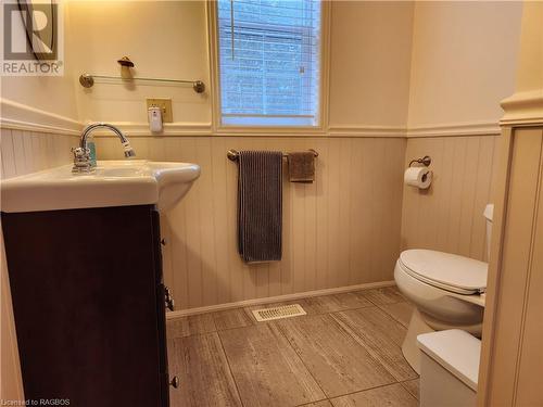 83 Lakewood Country Lane, Northern Bruce Peninsula, ON - Indoor Photo Showing Bathroom