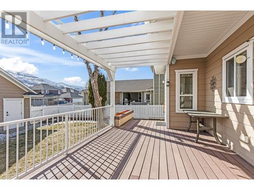 321 Providence Avenue, Kelowna, BC - Outdoor With Deck Patio Veranda With Exterior