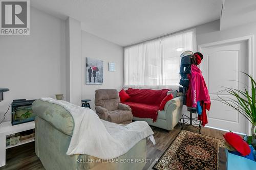 #113 -6350 Dorchester Rd E, Niagara Falls, ON - Indoor Photo Showing Living Room