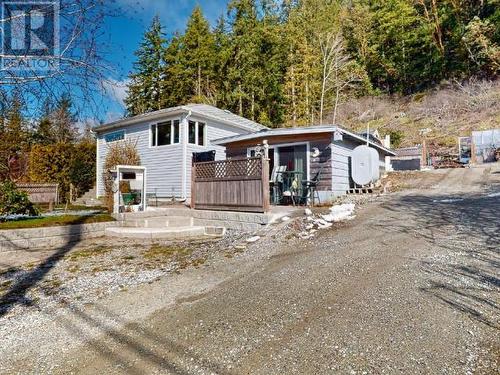 7013 Cranberry Street, Powell River, BC - Outdoor