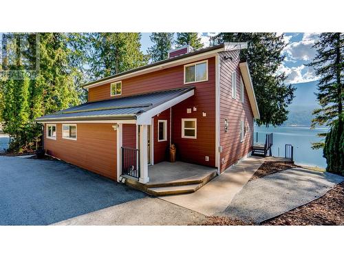 339 Coach Road, Sicamous, BC - Outdoor
