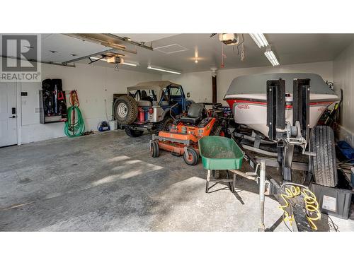 339 Coach Road, Sicamous, BC - Indoor Photo Showing Garage