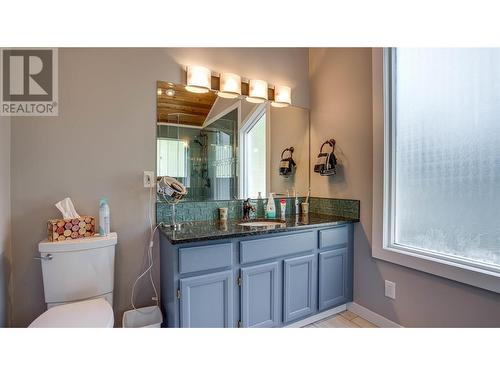 339 Coach Road, Sicamous, BC - Indoor Photo Showing Bathroom