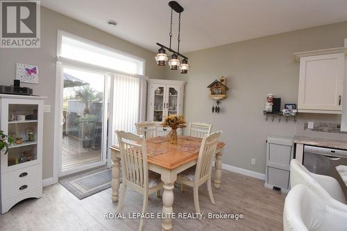 #15 -740 Main St E, Haldimand, ON - Indoor Photo Showing Dining Room