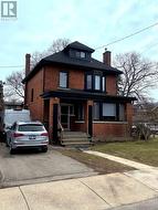 153 ROSSLYN AVE S  Hamilton, ON L8M 3J3