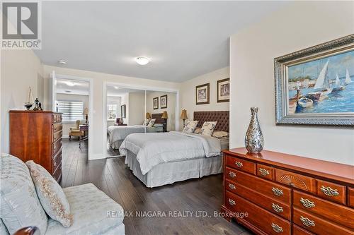 40 Windsor Circ, Niagara-On-The-Lake, ON - Indoor Photo Showing Bedroom