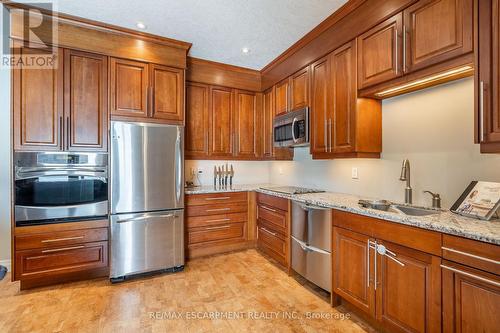 1584 Centre Road, Hamilton, ON - Indoor Photo Showing Kitchen With Double Sink