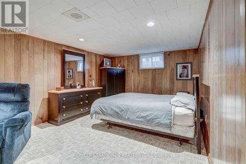 6 Carousel Avenue, Hamilton, ON - Indoor Photo Showing Bedroom
