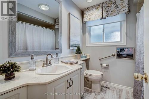 6 Carousel Avenue, Hamilton, ON - Indoor Photo Showing Bathroom