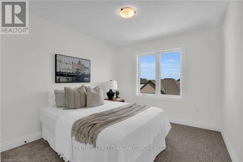 1890 Fountain Grass Drive, London, ON - Indoor Photo Showing Bedroom