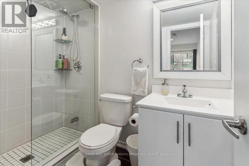 103 - 32 Fieldway Road, Toronto, ON - Indoor Photo Showing Bathroom