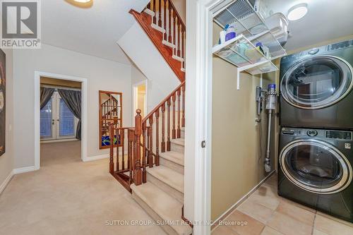 36 Compass Way, Mississauga, ON - Indoor Photo Showing Laundry Room