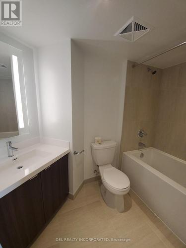 2728 - 5 Mabelle Avenue, Toronto, ON - Indoor Photo Showing Bathroom