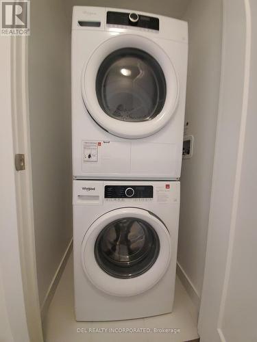 2728 - 5 Mabelle Avenue, Toronto, ON - Indoor Photo Showing Laundry Room