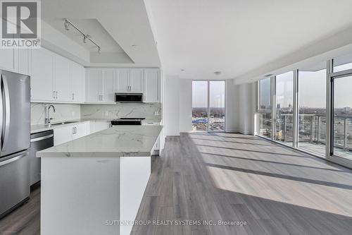 #1503 -20 Gatineau Dr, Vaughan, ON - Indoor Photo Showing Kitchen With Upgraded Kitchen