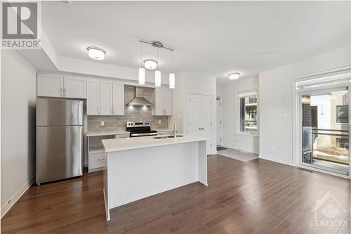 24 Carabiner Private, Ottawa, ON - Indoor Photo Showing Kitchen With Upgraded Kitchen