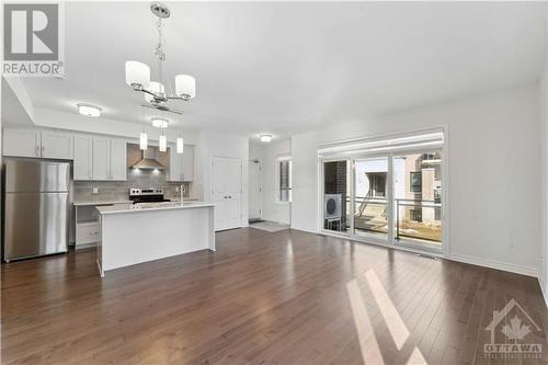 24 Carabiner Private, Ottawa, ON - Indoor Photo Showing Kitchen