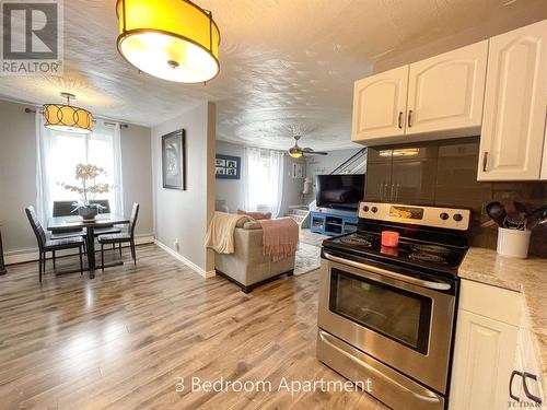 141 Main St, Iroquois Falls, ON - Indoor Photo Showing Kitchen