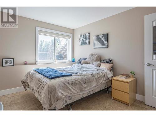 1406 29 Avenue, Vernon, BC - Indoor Photo Showing Bedroom