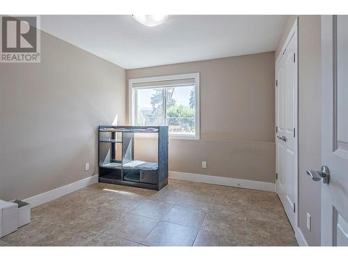 1406 29 Avenue, Vernon, BC - Indoor Photo Showing Other Room